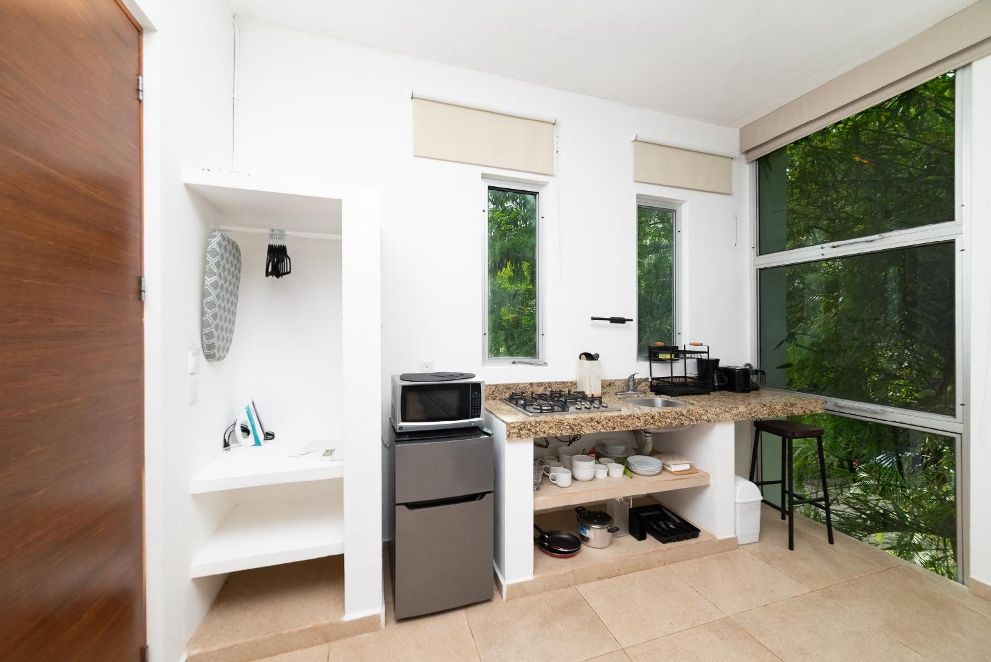 Large Loft With Private Pool And Amazing Sunset Views In The Heart Of