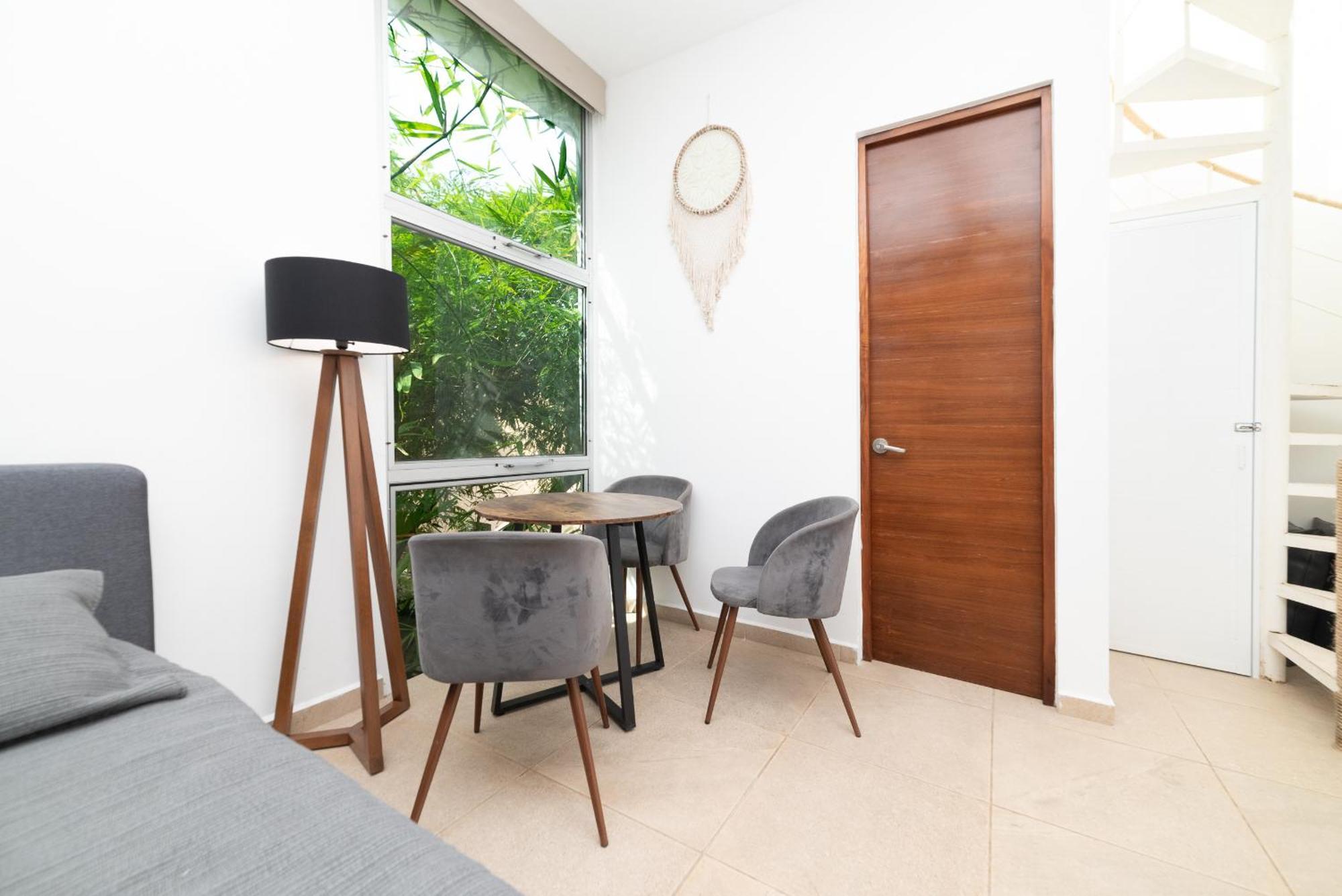 Large Loft With Private Pool And Amazing Sunset Views In The Heart Of Appartamento
